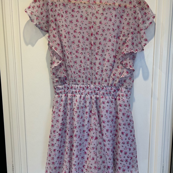 Floral Ruffle Romper. Size Small - Picture 2 of 6